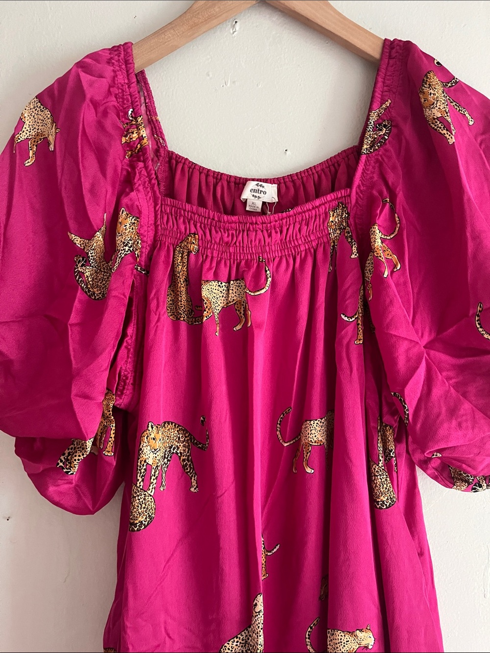 entro Hot Pink Leopard-Print Puff Sleeve Mini Dress - Picture 5 of 7